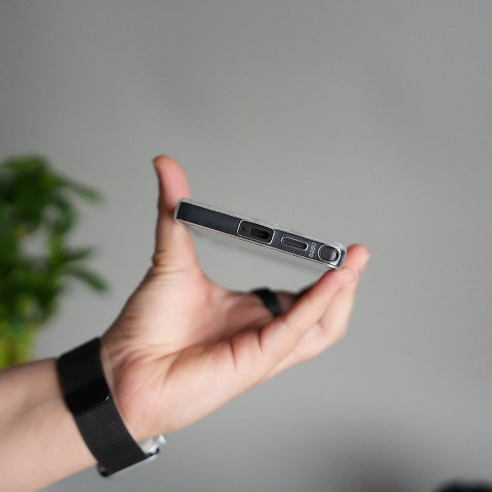 Galaxy S25 Ultra Iridescent Floral Case | Holographic Transparent Back Cover with 3D Flower Design