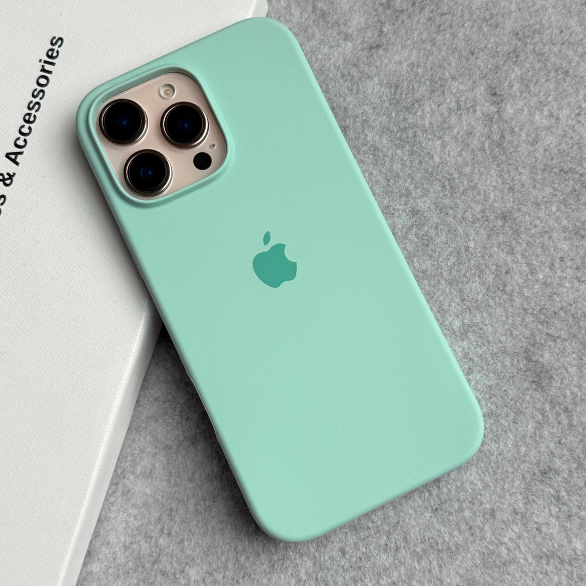 iPhone Silicone Case Cover (Mint)
