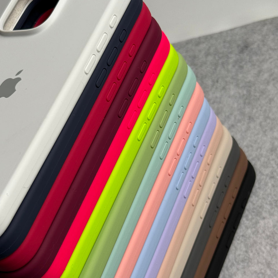 iPhone Silicone Case Cover (Plum)