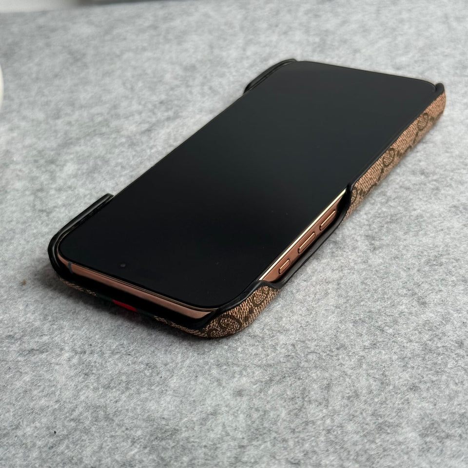 iPhone 15 Series Luxury  3D BEE Stripe Design Case Cover