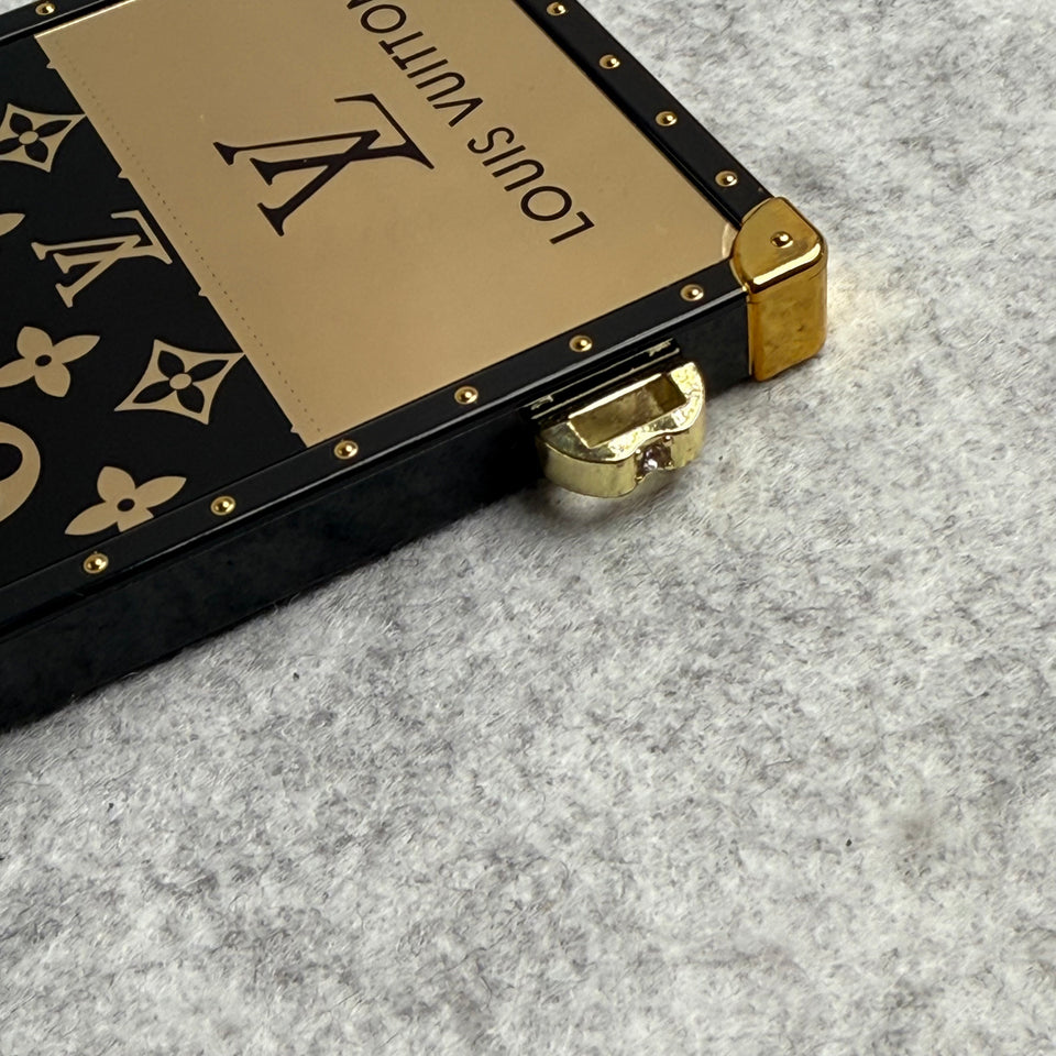 iPhone Luxury Brand Shiny Trunk Cover With Key Chain