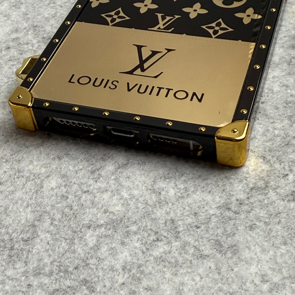 iPhone Luxury Brand Shiny Trunk Cover With Key Chain