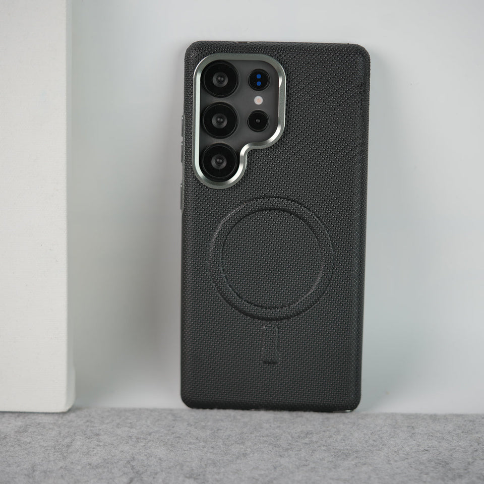 Samsung Galaxy Ultra Series Shiny Dotted MagSafe Cover With Metal Camera Bump